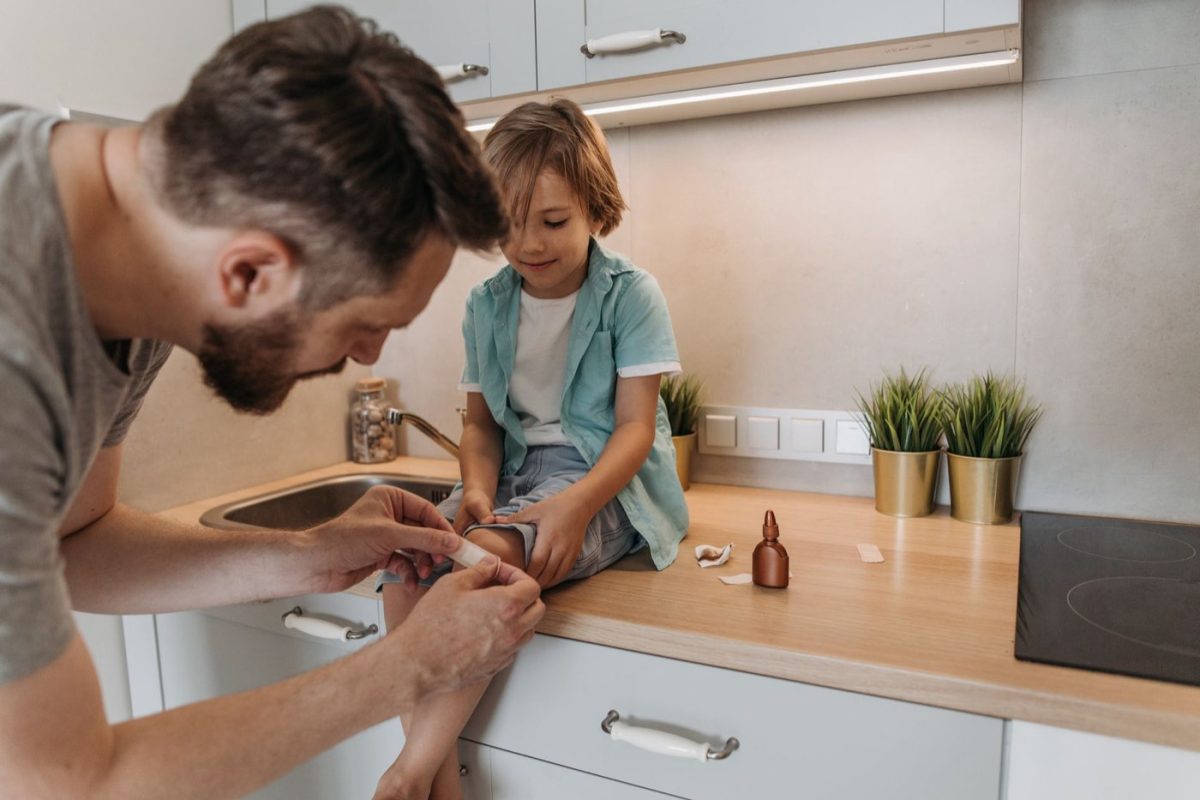 Sécuriser la maison contre les accidents domestiques des enfants