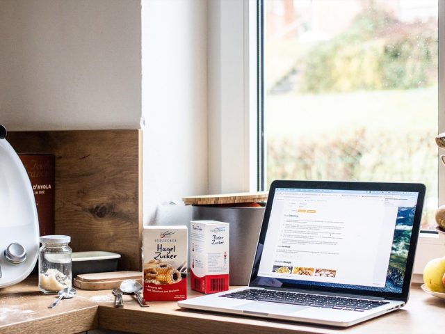 Thermomix ou Cookeo : quel appareil pour des repas rapides